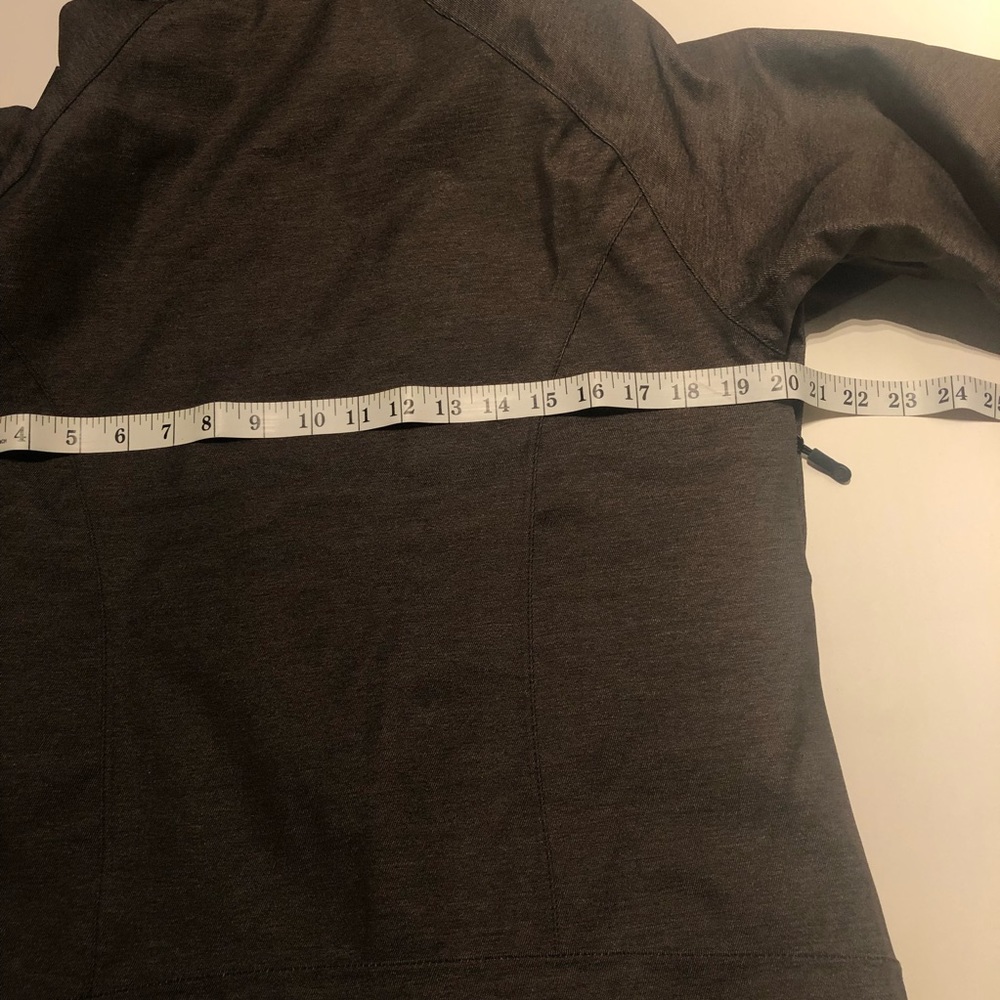Performance jacket - Picture 12 of 13